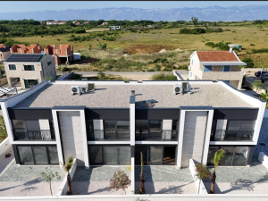 Privlaka, namje&scaron;tene kuće u nizu s vrtom, novogradnja