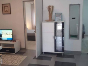 Apartmanska kuća - 4 stambene jedinice + krovna terasa, Vir