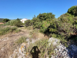 Ist-građevinsko zemlji&scaron;te 300 m od mora
