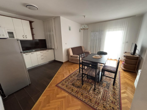 Diklo, vila s apartmanima blizu mora