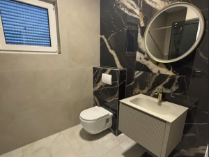 &Scaron;kabrnja -Prkos -atraktivna villa s bazenom 