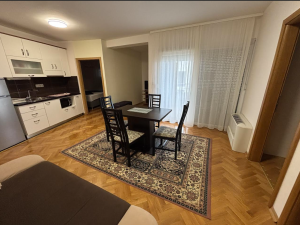 Diklo, vila s apartmanima blizu mora
