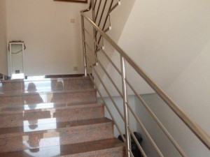 MASLENICA-Lijepa obiteljska kuća sa otvorenim pogledom na more