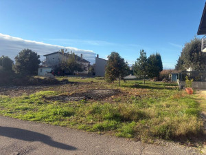 Petrčane-građevinski teren 600 m2