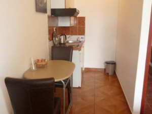 Suko&scaron;an-Kuća s apartmanima 