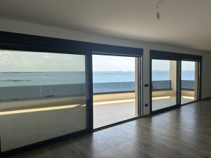Penthouse s pogledom, Vir - prvi red do mora!
