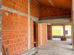 Zadar-Diklo kuća sa 6 stambenih jedinica 