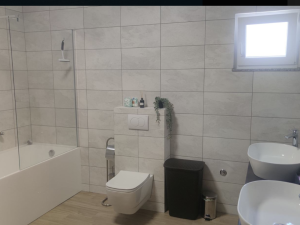 Seline, samostojeća kuća prvi red do mora