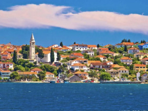Kali-Otok Ugljan-građevinski teren 