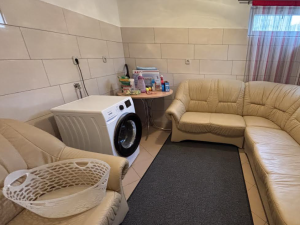 Diklo, vila s apartmanima blizu mora