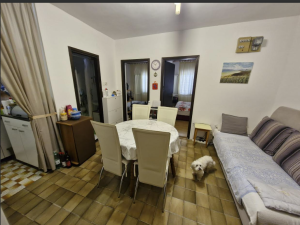 Ninske Vodice- kuća sa dva stana