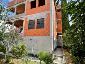 Zadar-Diklo kuća sa 6 stambenih jedinica 