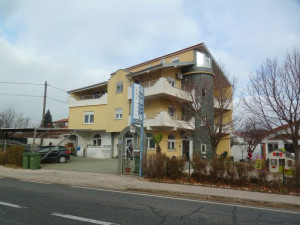 Suko&scaron;an-Kuća s apartmanima 