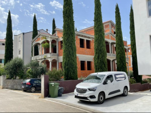 Zadar-Diklo kuća sa 6 stambenih jedinica 