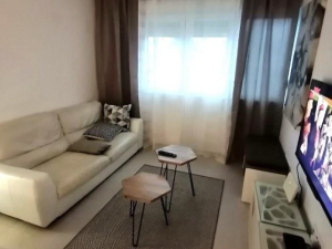 Vo&scaron;tarnica, komforan dvosoban stan, kompletno namje&scaron;ten!!