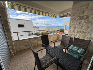 Diklo, vila s apartmanima blizu mora