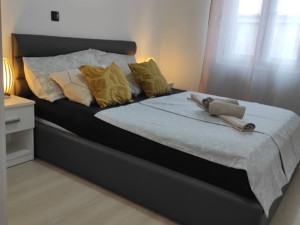 Apartmanska kuća - 4 stambene jedinice + krovna terasa, Vir