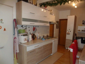 Suko&scaron;an-Kuća s apartmanima 