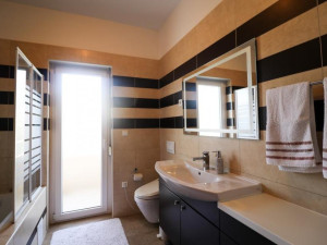 Kožino -Villa s apartmanima i bazenom 