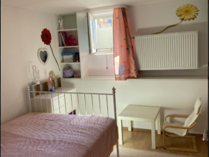 Petrčane, dvoetažni apartman sa velikim vrtom 