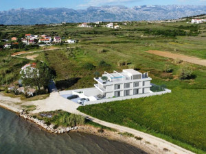 Rtina-apartmani u novogradnji 1. red od mora