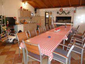Suko&scaron;an-Kuća s apartmanima 