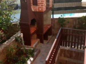 Maslenica, kuća sa velikim stanom i pet apartmana, blizina mora!!