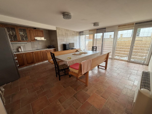 Diklo, vila s apartmanima blizu mora