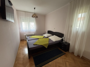 Diklo, vila s apartmanima blizu mora