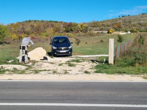 Lepuri, Benkovac, zemlji&scaron;te sa građevinskom dozvolom za kuću za odmor
