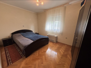 Diklo, vila s apartmanima blizu mora